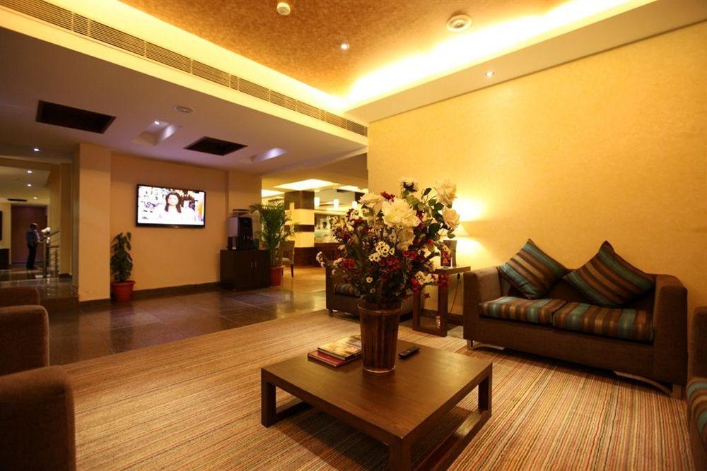 Hotel Crossroads Gurgaon Exterior foto