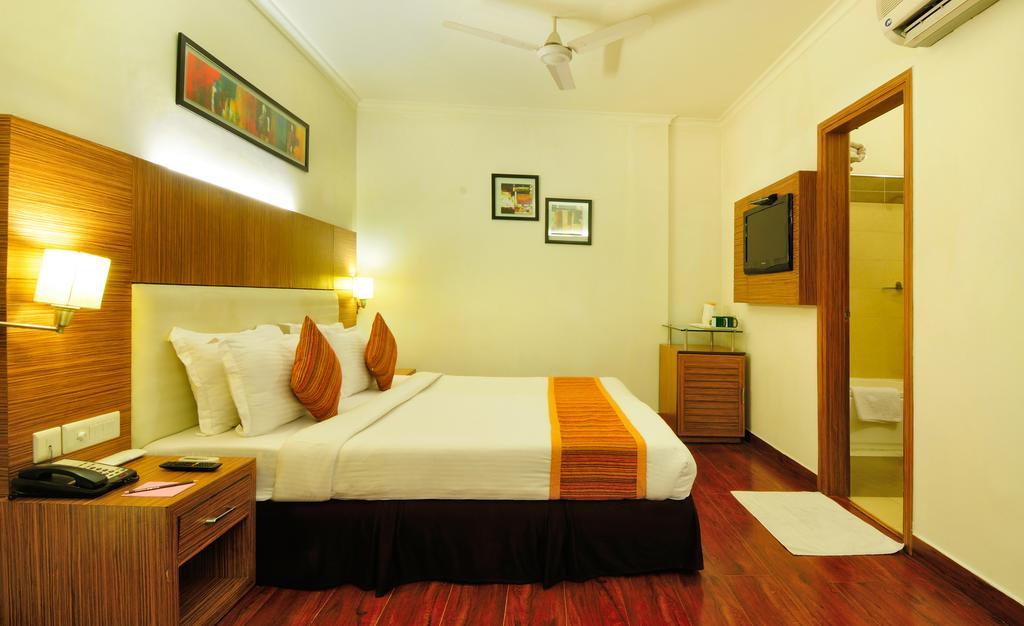 Hotel Crossroads Gurgaon Exterior foto