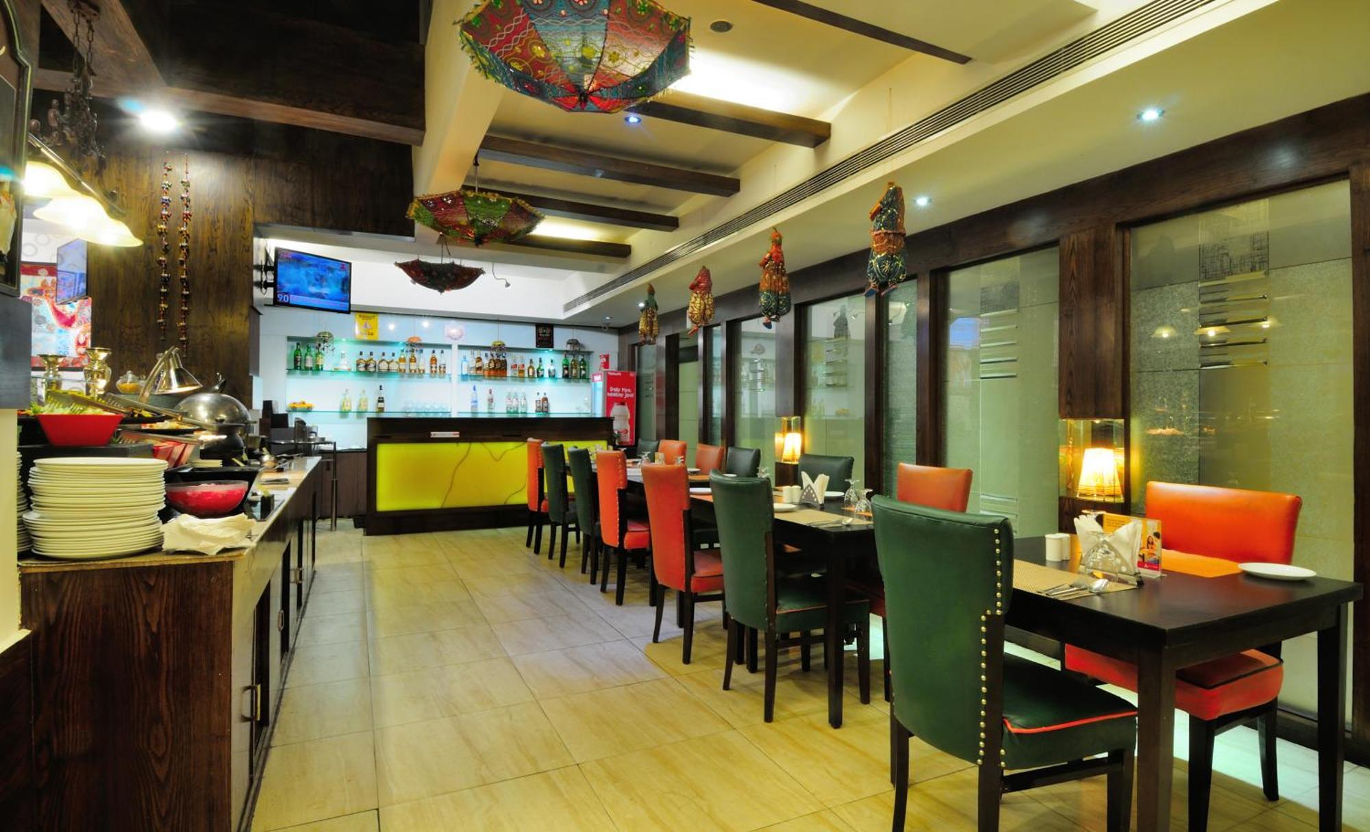 Hotel Crossroads Gurgaon Exterior foto