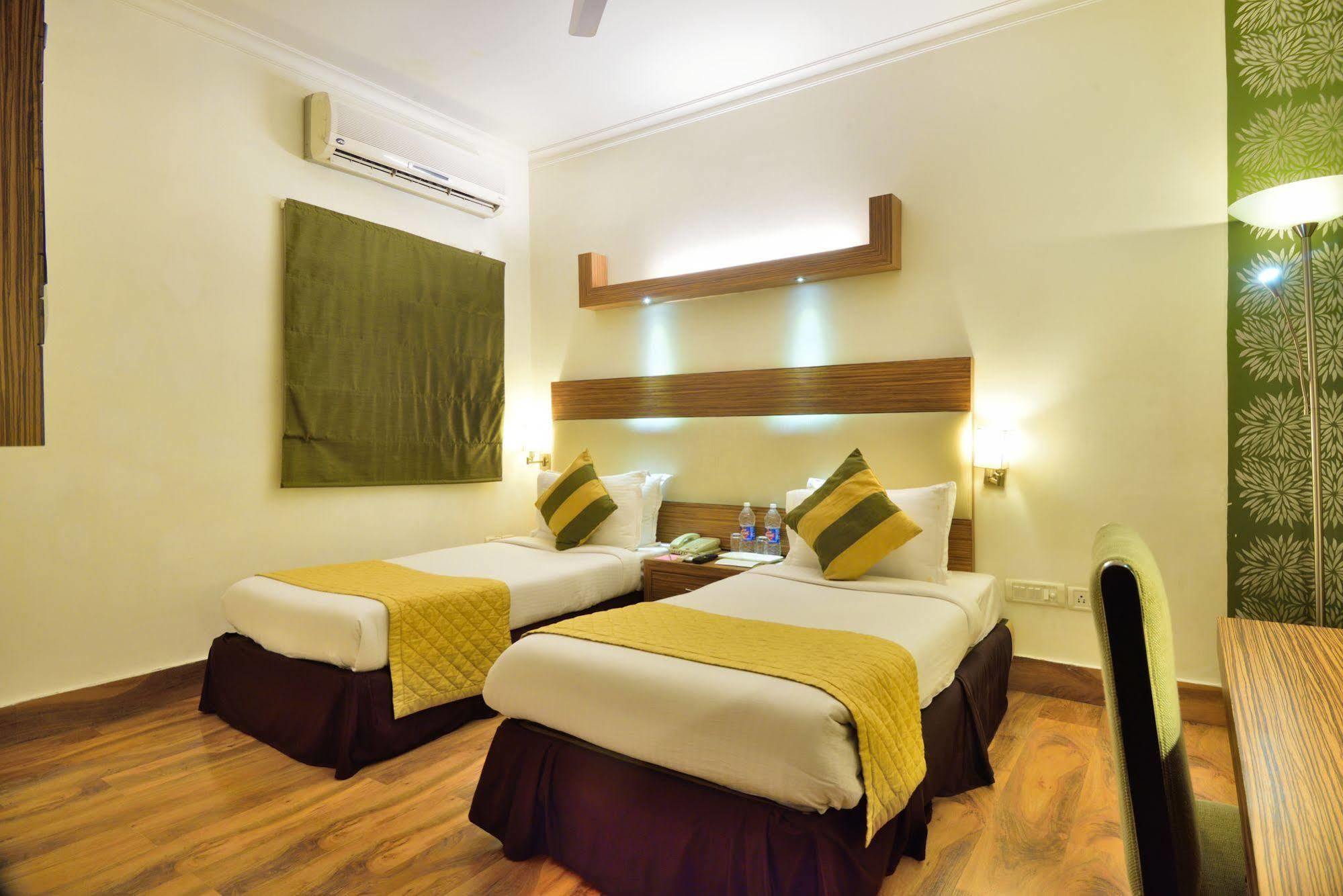Hotel Crossroads Gurgaon Exterior foto